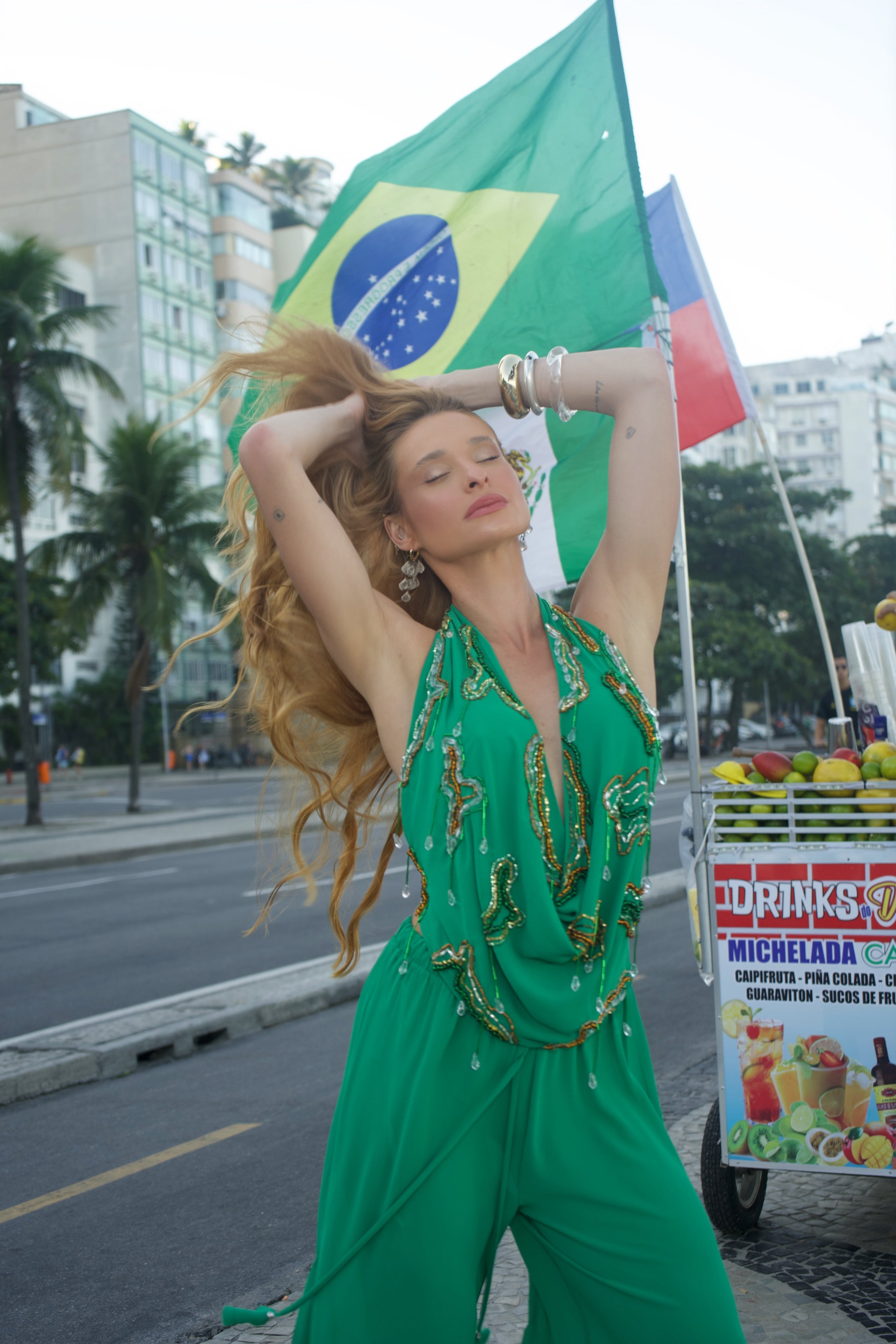 Top Hailey Bordado Verde Bandeira