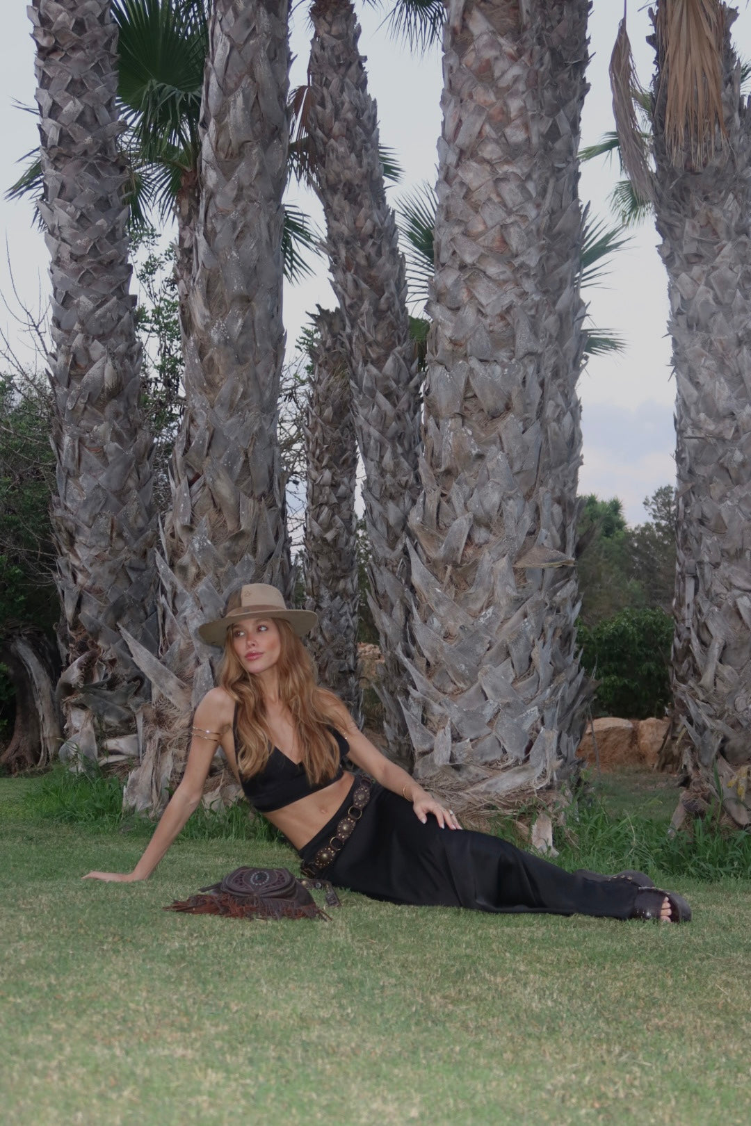 Top de Cetim Zanzibar Preto