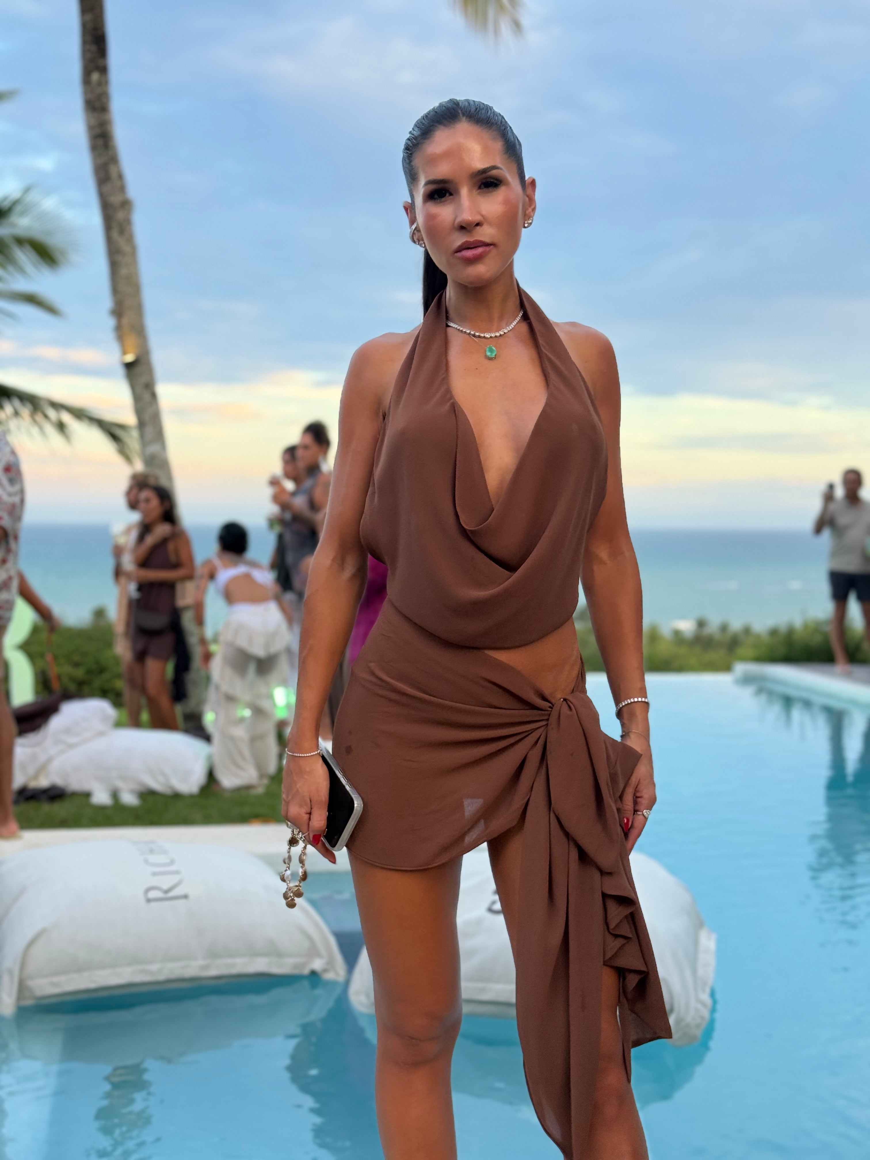 Top Hailey Marrom Terroso